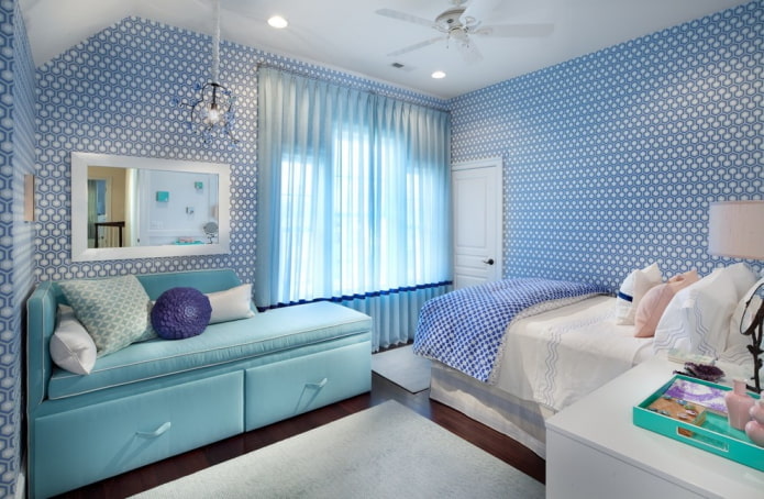 decoración en el interior de una habitación infantil en tonos azules