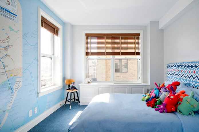 lamas horizontales en una habitación infantil