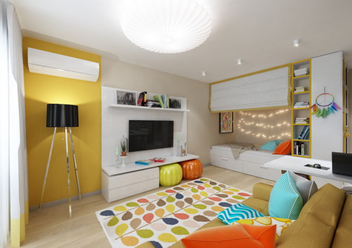 interior de una pequeña sala de estar combinada con una habitación para niños