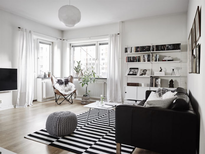 salón en blanco y negro