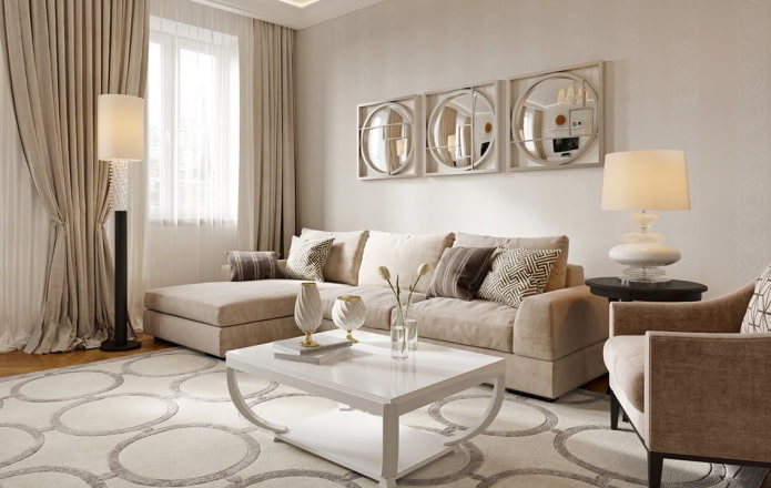 Interior de una sala de estar beige de estilo neoclásico