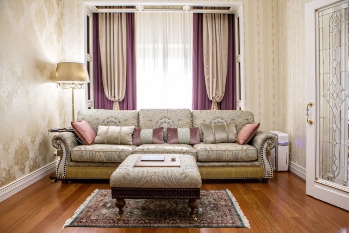 sala de estar en un estilo clásico