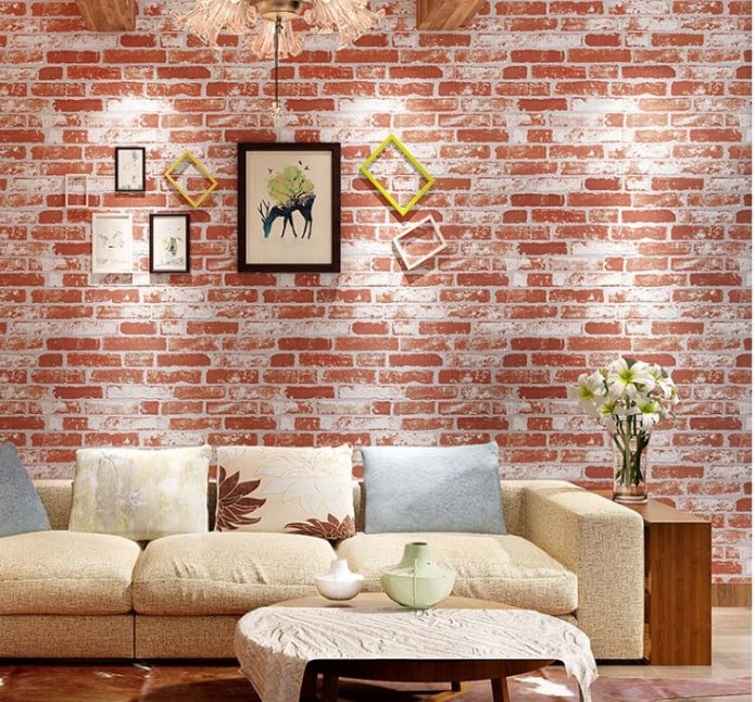 Papel pintado bajo ladrillo envejecido