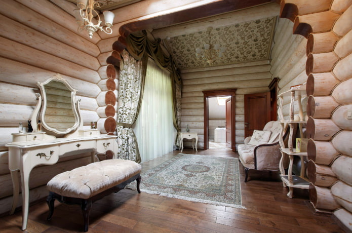 muebles y decoración en el interior de una casa de troncos
