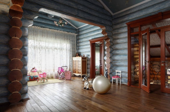 Habitación infantil en una casa de madera