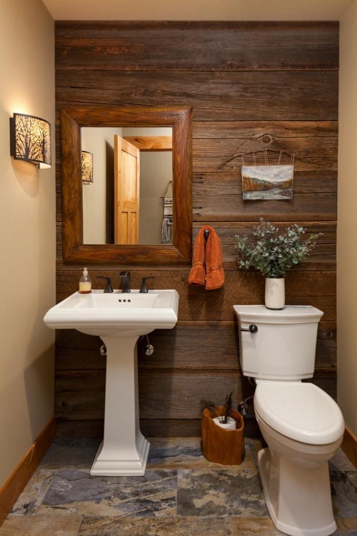 Decoración de pared de madera para el baño