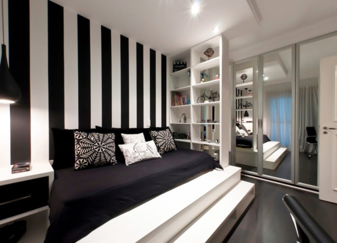 Interior de dormitorio en blanco y negro