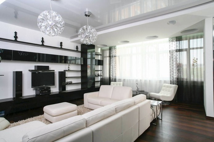 Interior de salón en blanco y negro