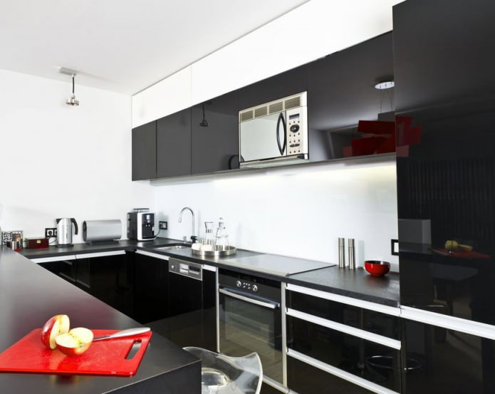 interior de cocina en blanco y negro con la adición de rojo