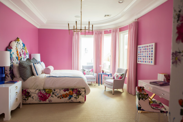 paredes rosas en el dormitorio
