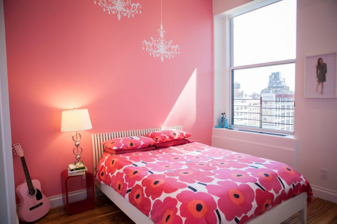 dormitorio en tonos rosas