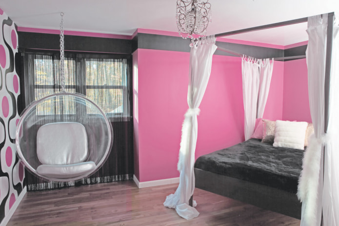 Dormitorio negro, blanco y rosa