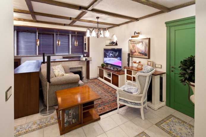 muebles de madera, sofá mullido y silla de ratán