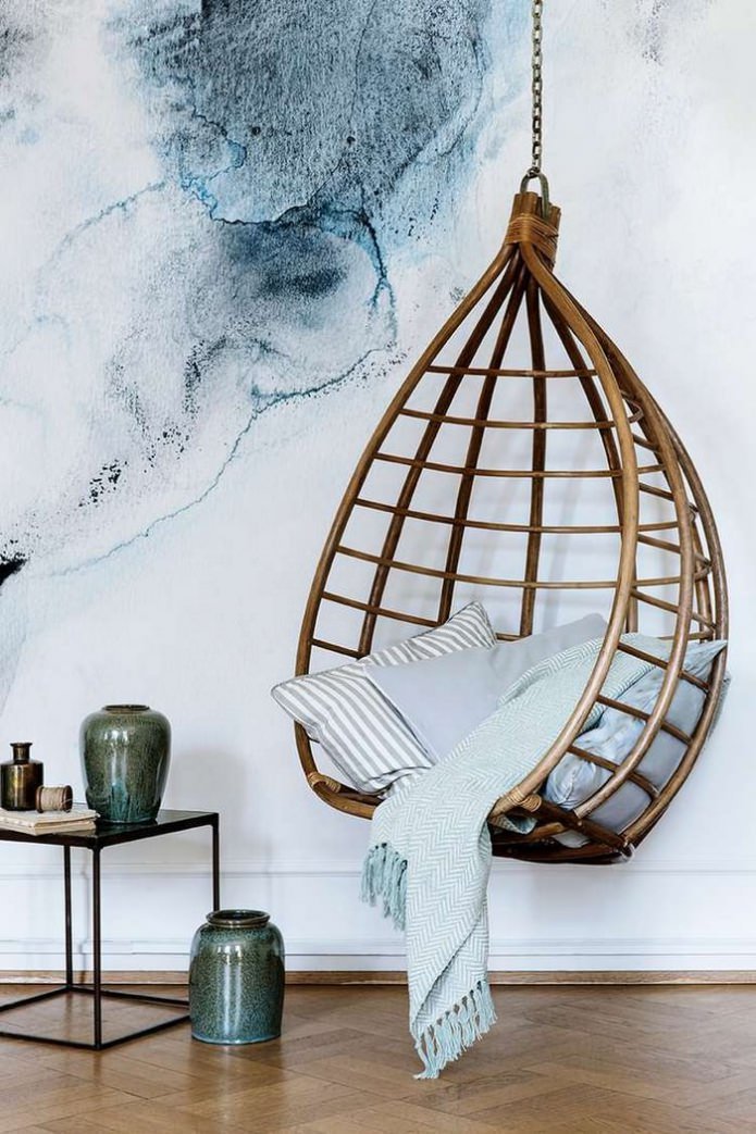 silla columpio en el interior