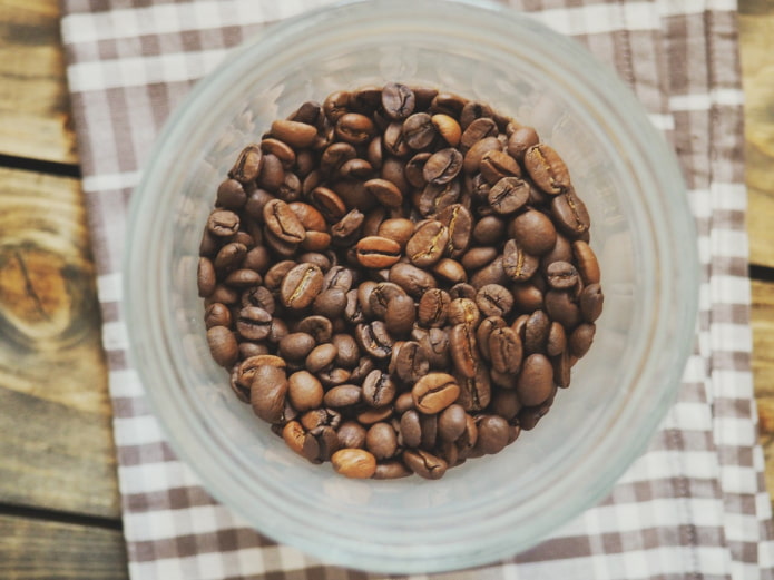 Granos de café contra el mal olor