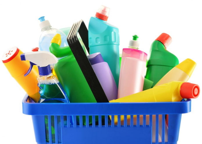 Productos químicos para la limpieza del baño