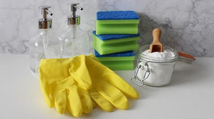 Accesorios de limpieza para baños