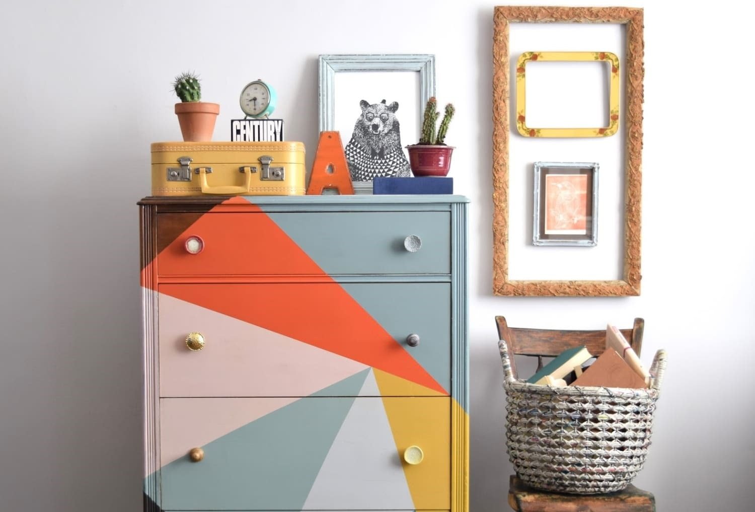¿Cómo restaurar muebles antiguos en casa?