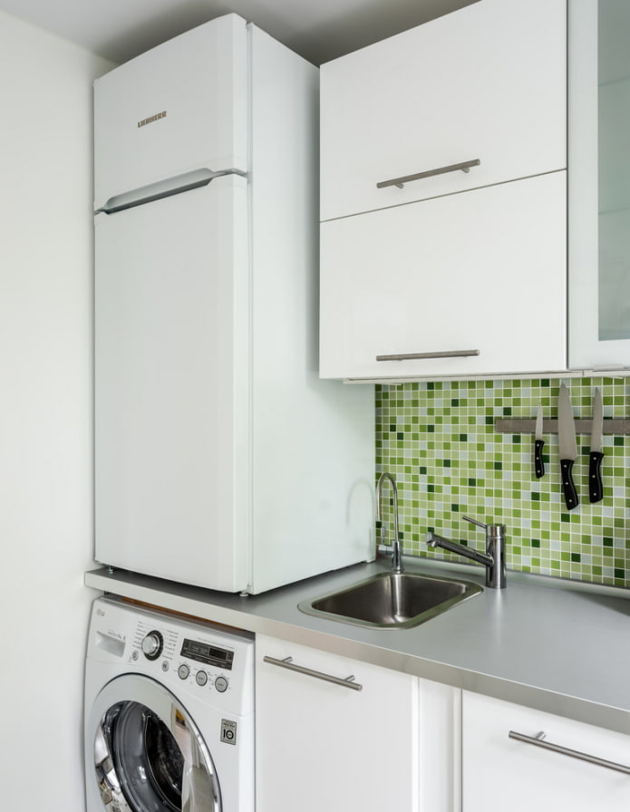Refrigerador sobre la lavadora