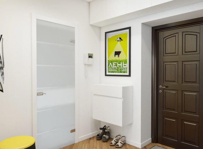 póster en el pasillo interior