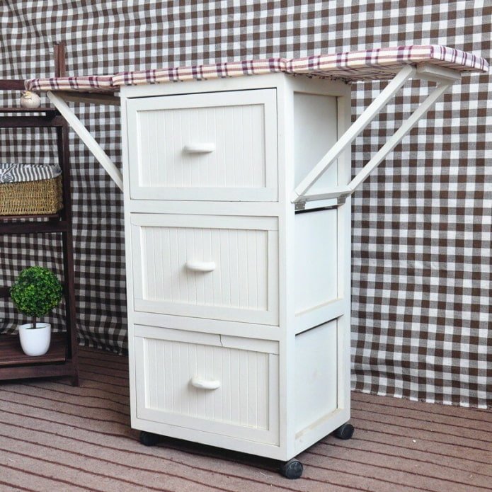 Cómoda blanca transformable