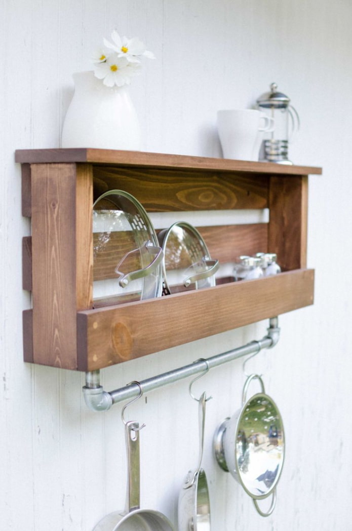 Estante de madera para la cocina