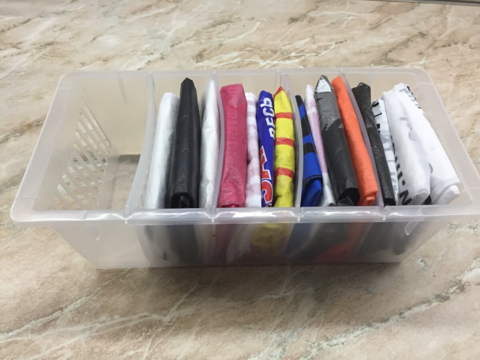Bolsas en un contenedor