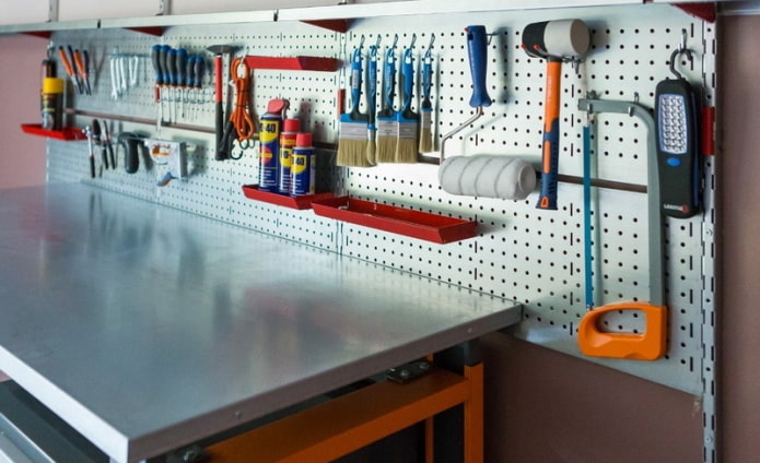 Organizador perforado