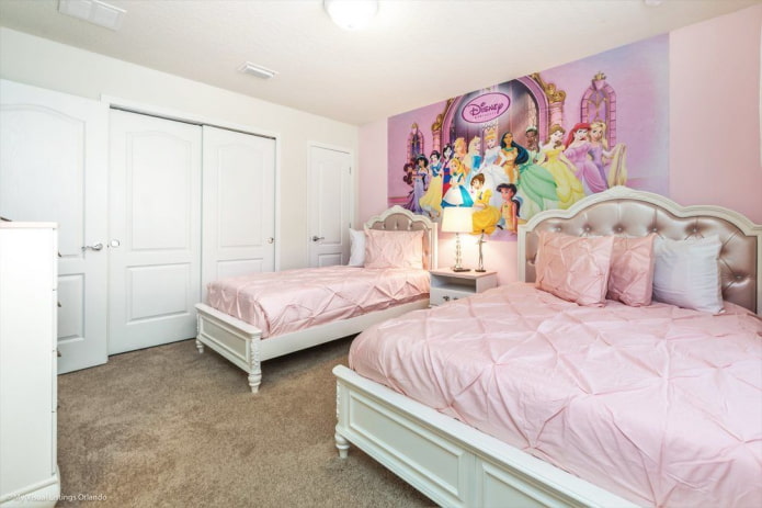 Diseño de dormitorio para dos niñas de diferentes edades