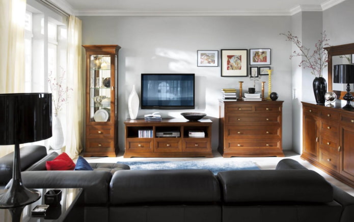 Sala de estar con diferentes cómodas