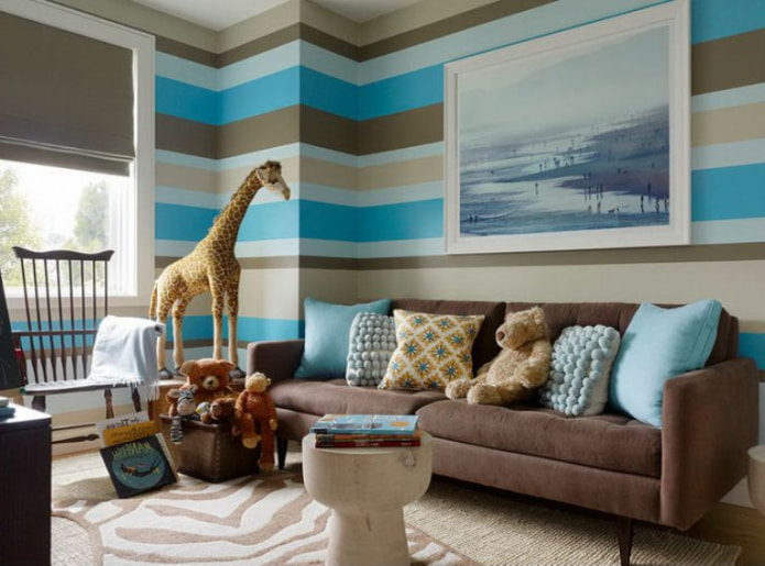 Marrón y azul en el interior