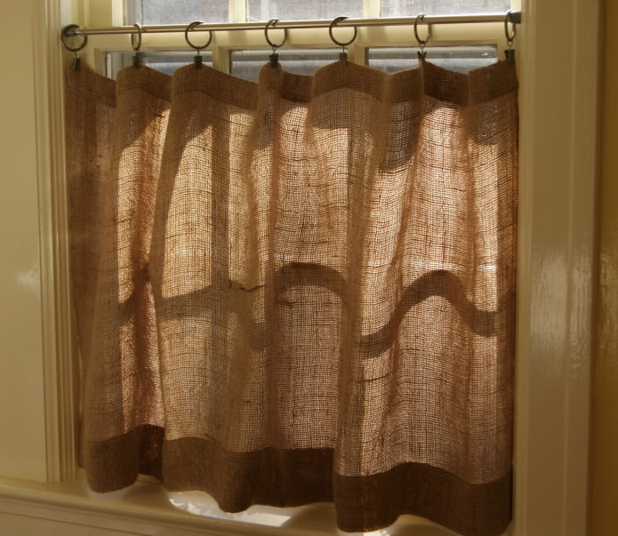 Cortinas cortas de arpillera