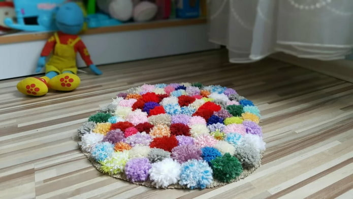 Alfombra en la habitación infantil