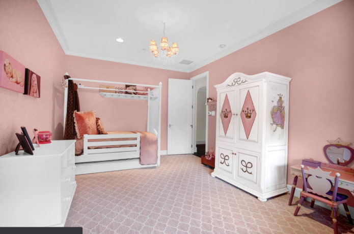 alfombra en la habitación infantil