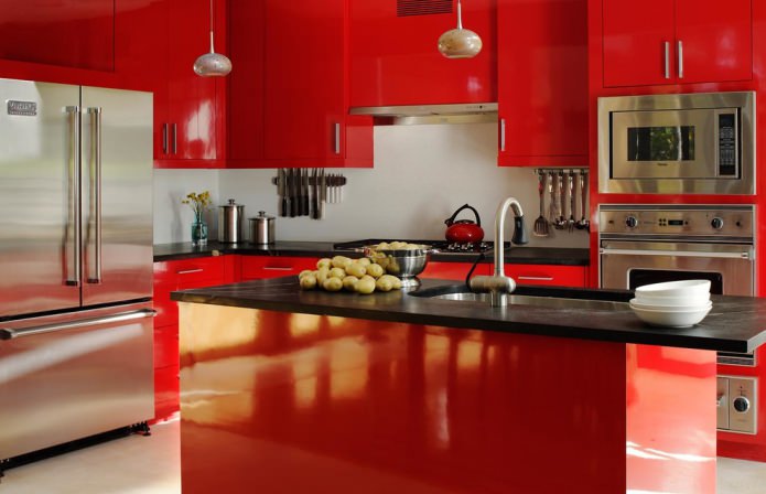 fachadas rojas en la cocina