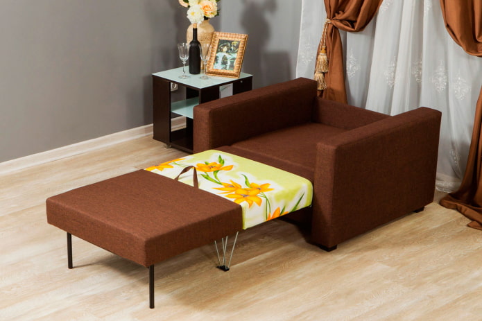 silla plegable con laterales en el interior