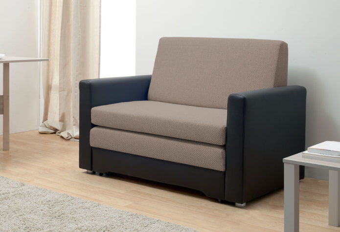 Silla plegable en el interior