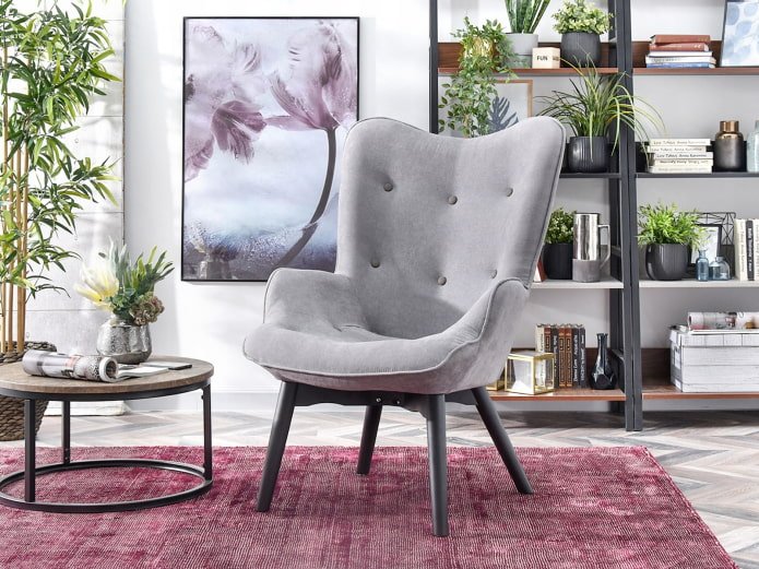 silla con respaldo alto
