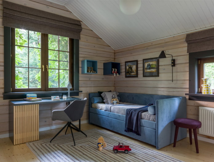 cama con tres cabeceros suaves en el interior