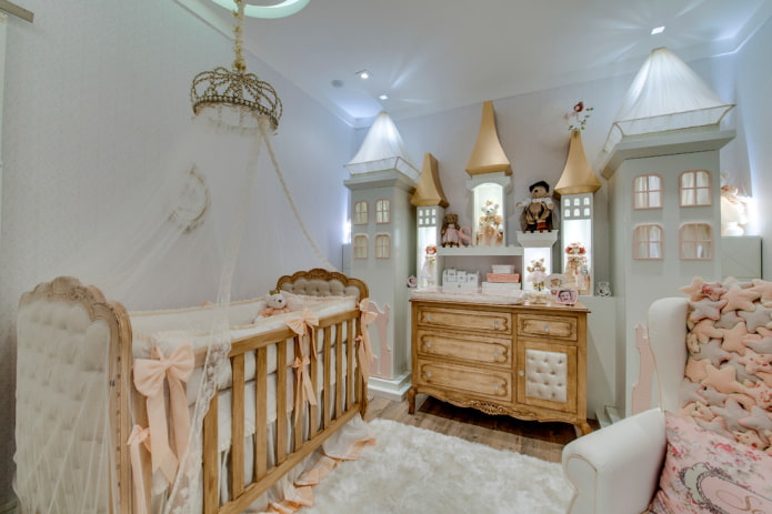 modelo para niña recién nacida en el interior
