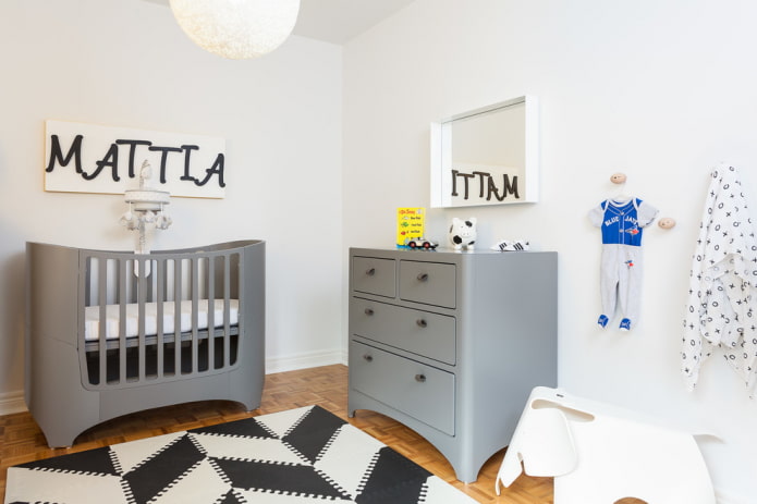 Modelo para un niño recién nacido en el interior