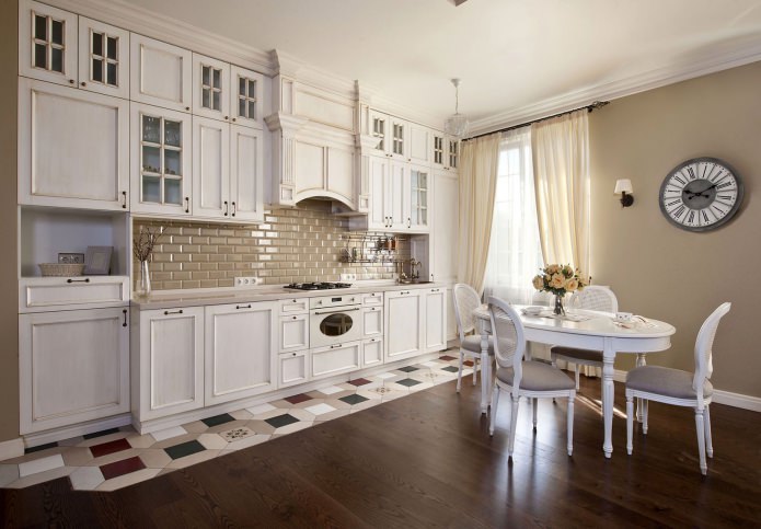 Silla en el interior de la cocina