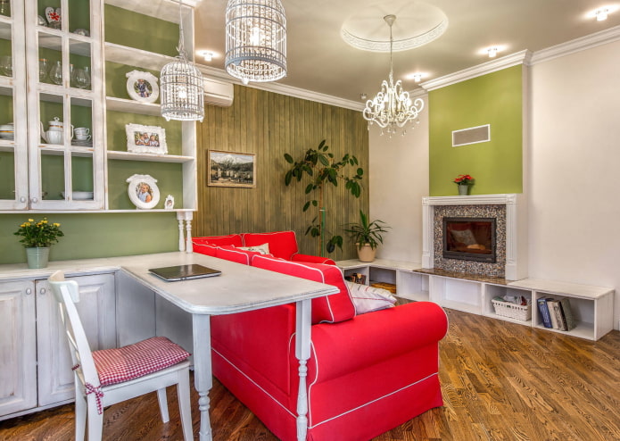 Decoración y textiles en el interior de la cocina-salón de estilo provenzal