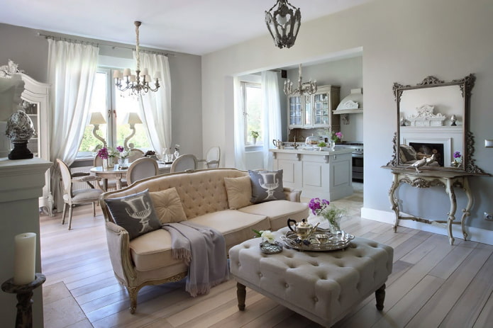 Decoración y textiles en el interior de la cocina-salón de estilo provenzal