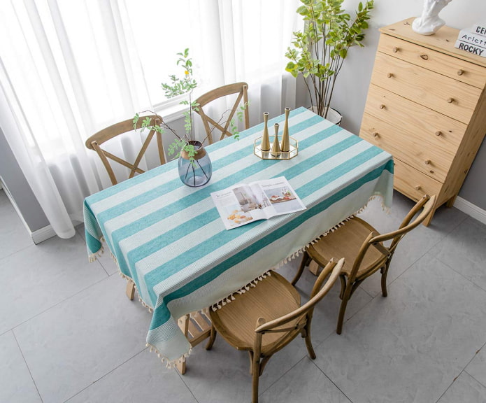 Elegante mantel color menta