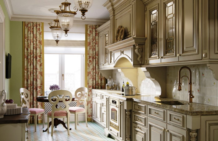Decoración textil de la cocina al estilo británico