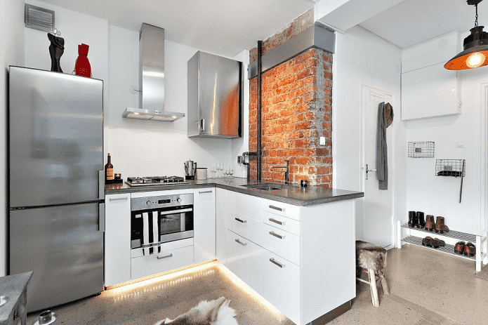 diseño de interiores de cocina y pasillo