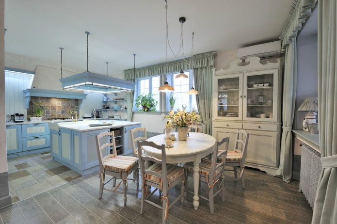 interior de cocina de estilo provenzal