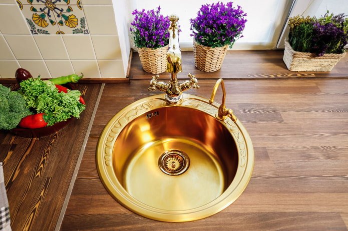 fregadero dorado para la cocina