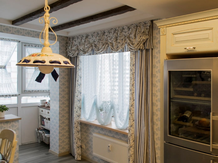 combinación de lambrequín con cortinas